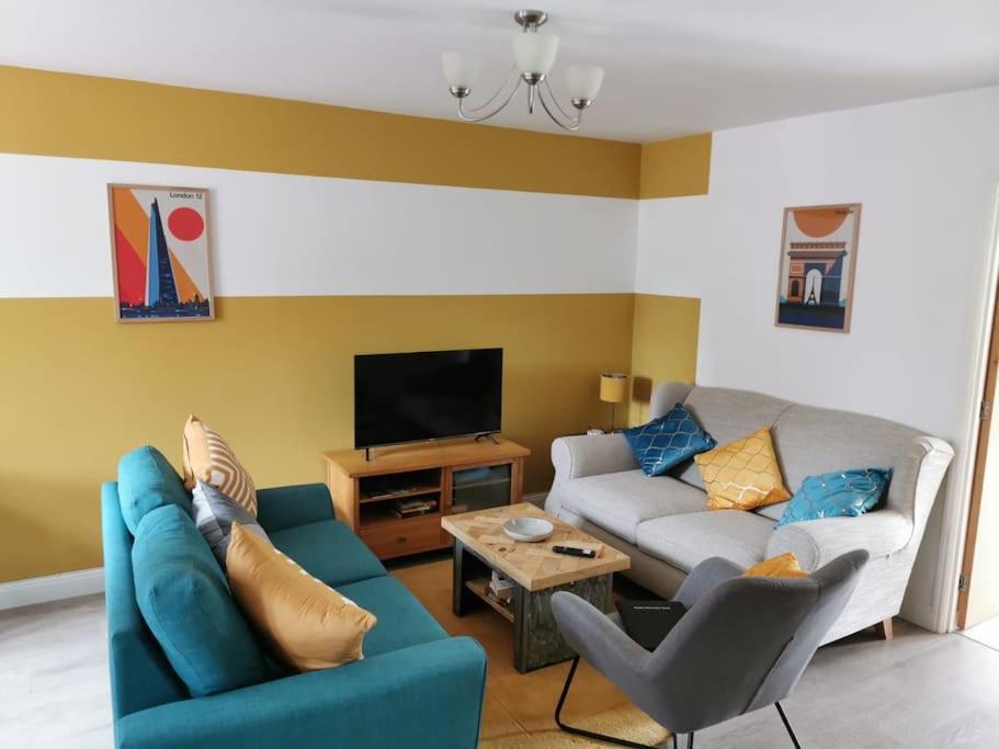 Modern Roomy 3 Bedroom Home برشور المظهر الخارجي الصورة